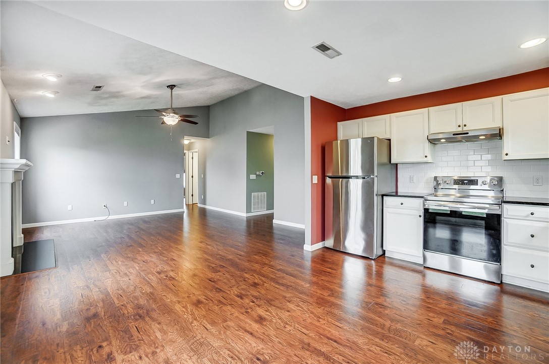 1701 Farrington Drive, Kettering, Ohio image 22