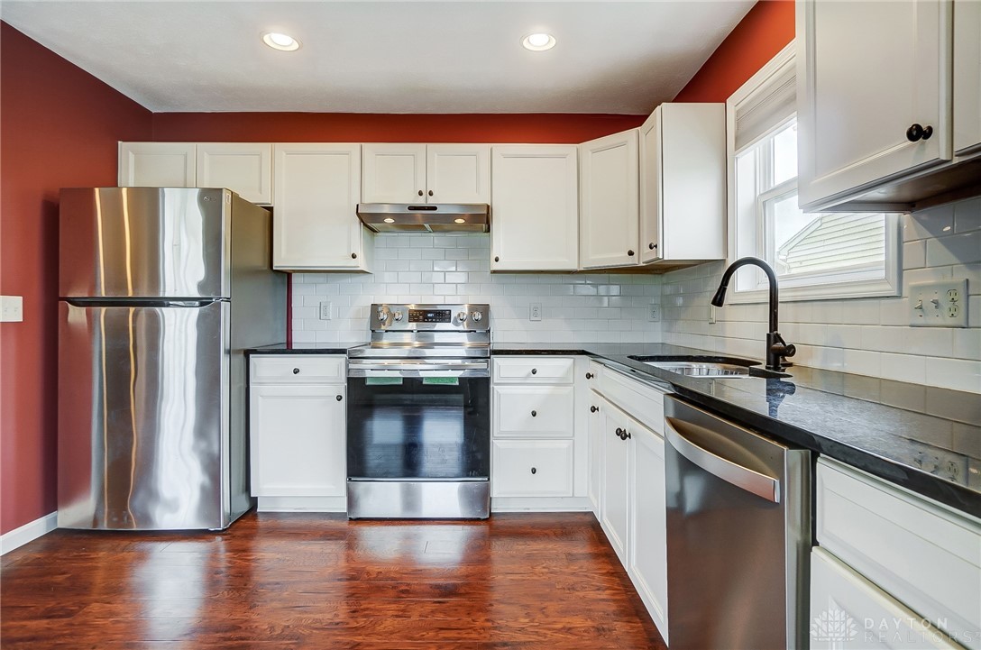 1701 Farrington Drive, Kettering, Ohio image 21