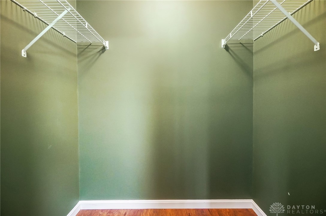 1701 Farrington Drive, Kettering, Ohio image 36