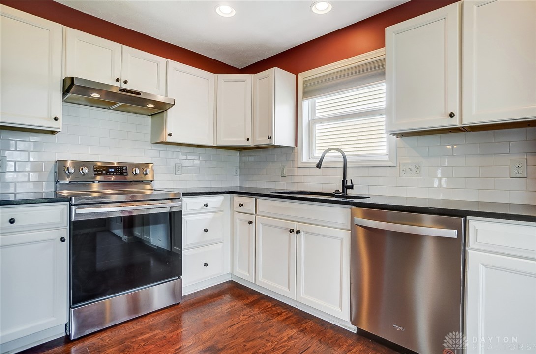 1701 Farrington Drive, Kettering, Ohio image 18