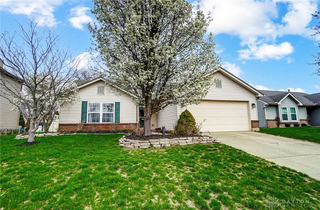 1701 Farrington Drive, Kettering, Ohio image 1