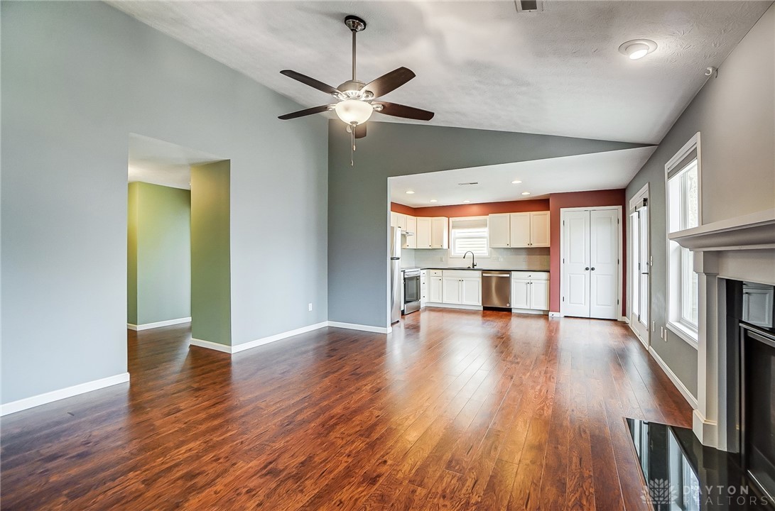 1701 Farrington Drive, Kettering, Ohio image 11