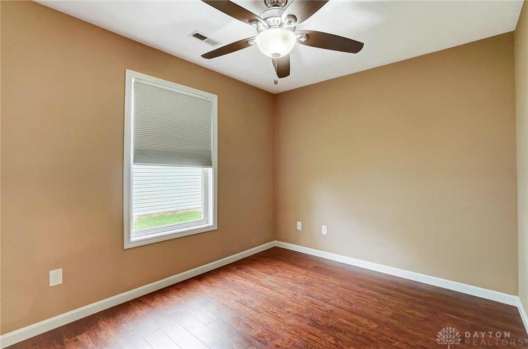 1701 Farrington Drive, Kettering, Ohio image 38