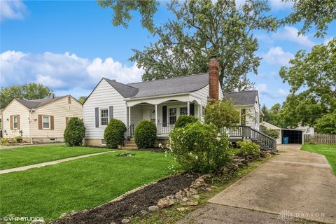 Photo of 7807 Irvington Avenue, Dayton, OH 45415 (MLS # 940446)