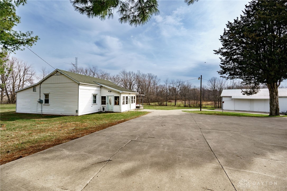 130 S Stringtown Road, Xenia, Ohio image 3