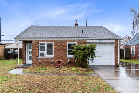 Photo of 3929 Fulton Avenue, Dayton, OH 45439 (MLS # 948282)