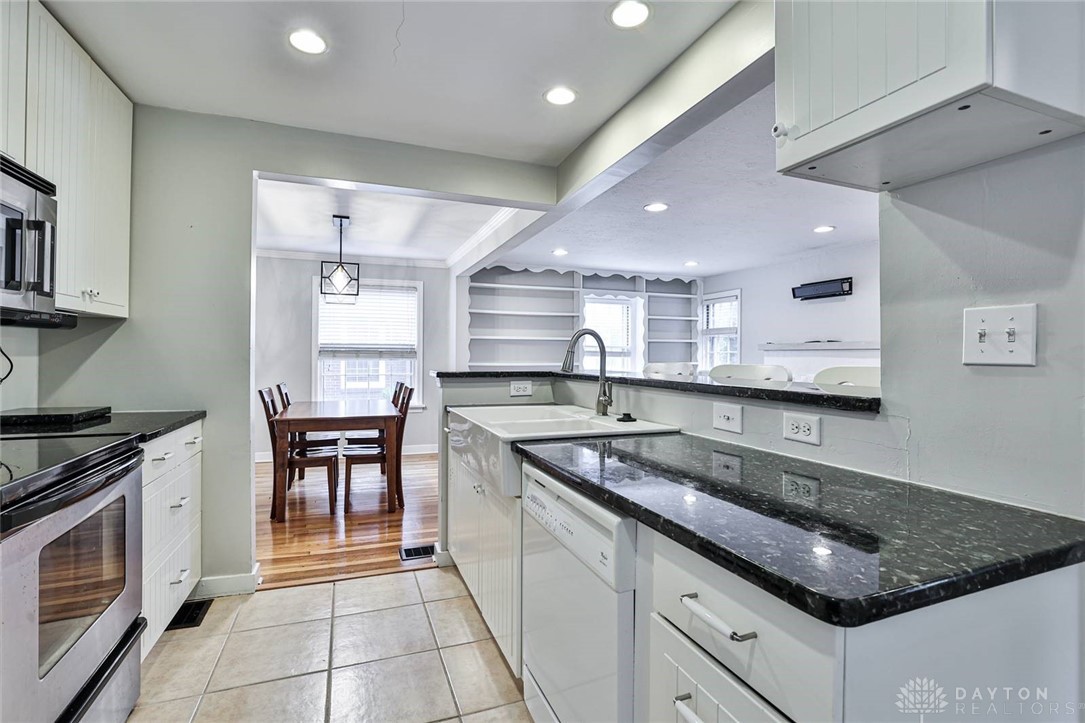 407 Claranna Avenue, Oakwood, Ohio image 13