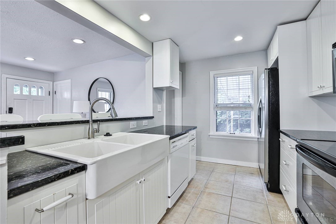 407 Claranna Avenue, Oakwood, Ohio image 12