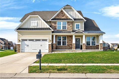 Photo of 1706 Meadow Creek Court, Centerville, OH 45458 (MLS # 955004)