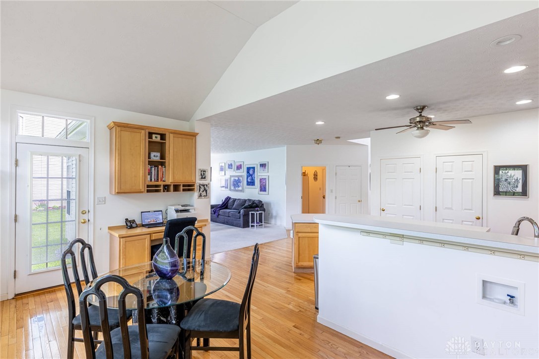 1233 Terrington Way, Miamisburg, Ohio image 14