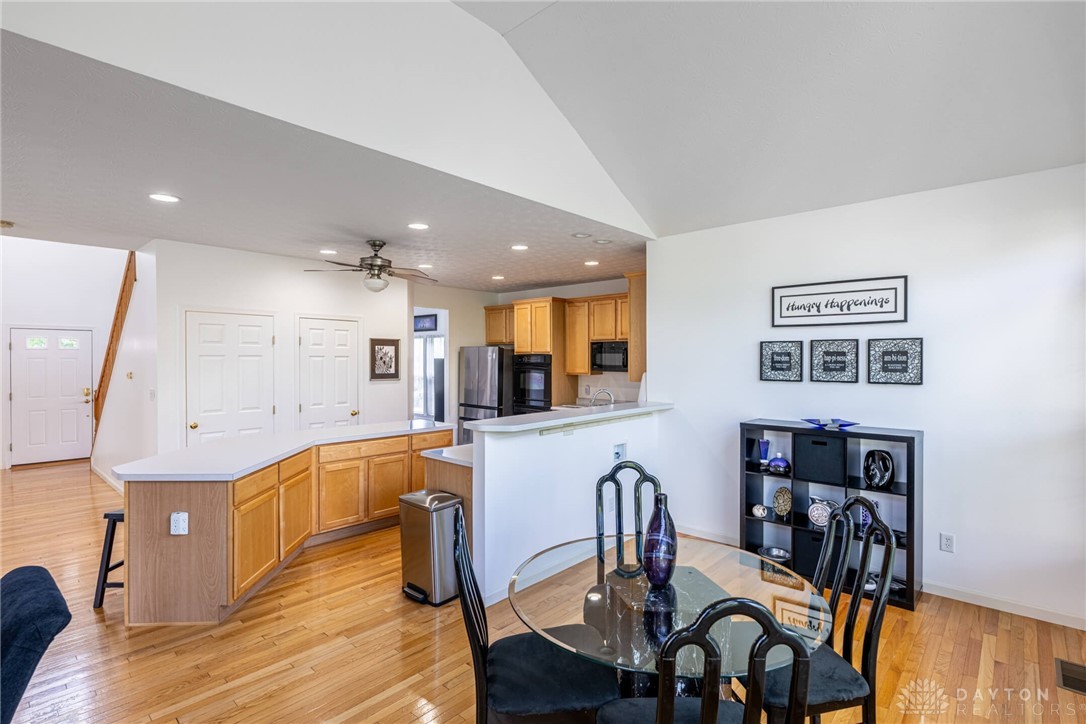 1233 Terrington Way, Miamisburg, Ohio image 13