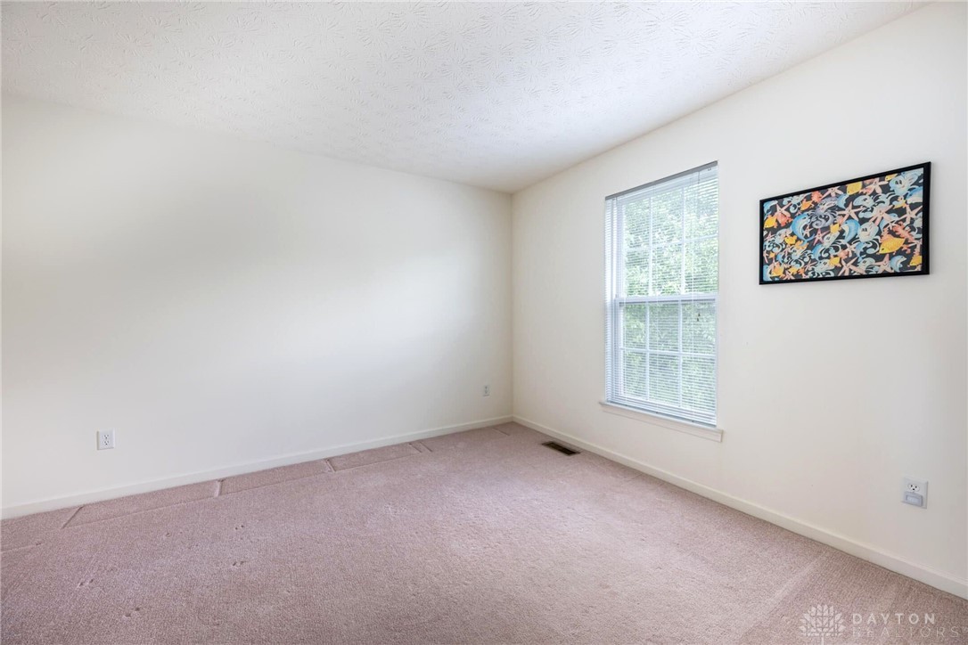 1233 Terrington Way, Miamisburg, Ohio image 32