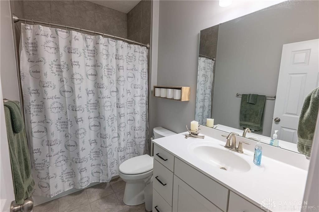 3374 Lily Way, Beavercreek, Ohio image 23