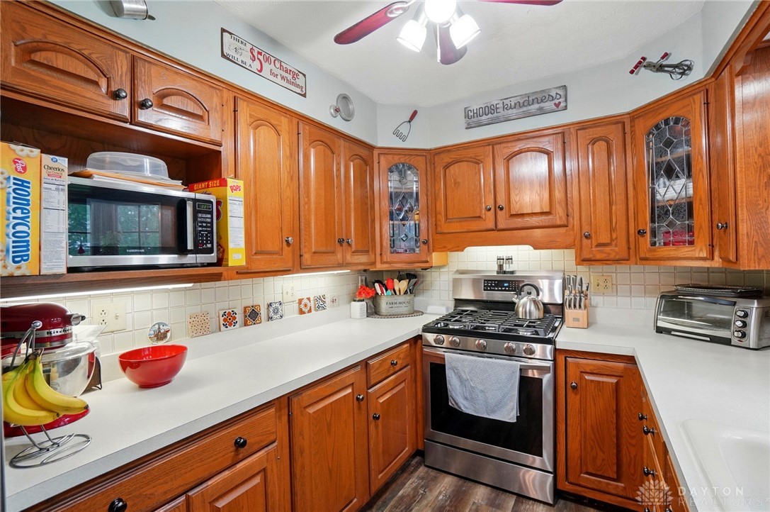 701 Hartford Drive, Springfield, Ohio image 13