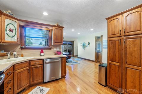 Tiny photo for 460 Kinsey Road, Xenia, OH 45385 (MLS # 946137)