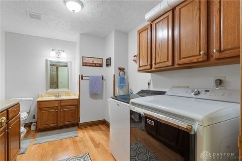 Tiny photo for 460 Kinsey Road, Xenia, OH 45385 (MLS # 946137)
