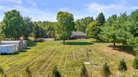 Tiny photo for 460 Kinsey Road, Xenia, OH 45385 (MLS # 946137)
