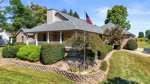 Tiny photo for 460 Kinsey Road, Xenia, OH 45385 (MLS # 946137)