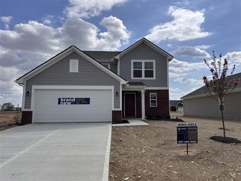 Photo of 4005 Chakeres Avenue, Springfield, OH 45505 (MLS # 956954)