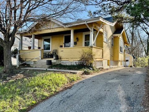 Photo of 236 Elmhurst Road, Dayton, OH 45417 (MLS # 954825)