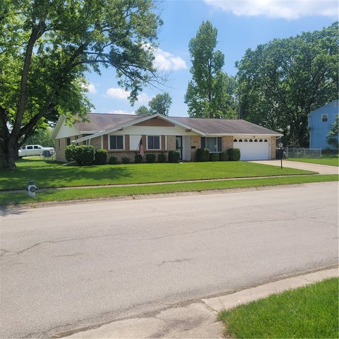 Homes For Sale - 440 Katy Lane<br/> Montgomery County, Englewood, OH 45322