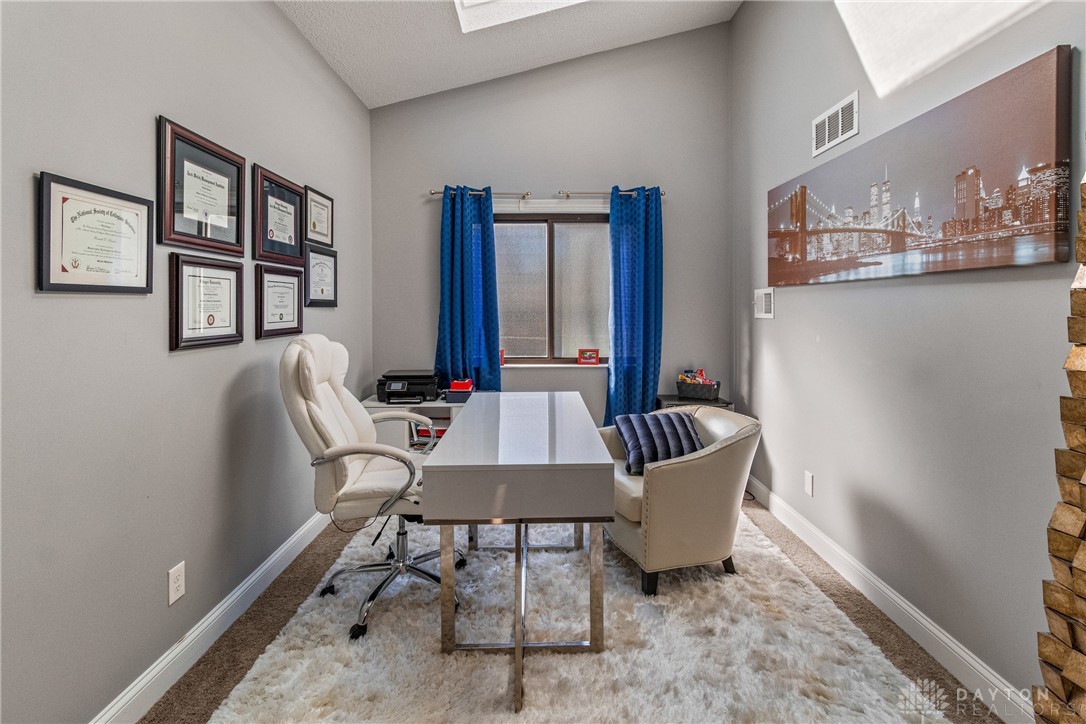 Fairfield, Ohio 45014, United States, 3 Bedrooms Bedrooms, ,3 BathroomsBathrooms,Residential,Active,222117