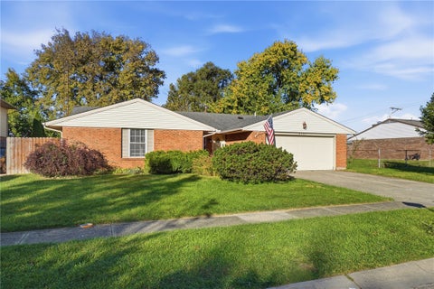Photo of 5161 Larchview Drive, Dayton, OH 45424 (MLS # 971607)