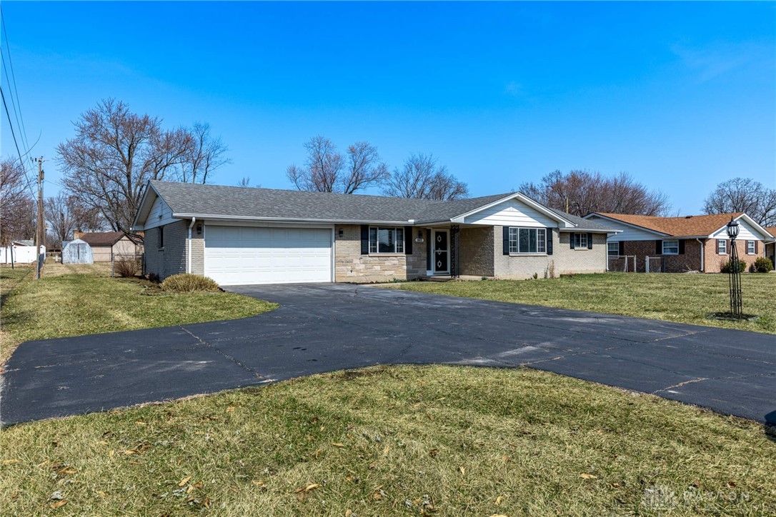 2794 Kemp Road, Beavercreek, Ohio image 25