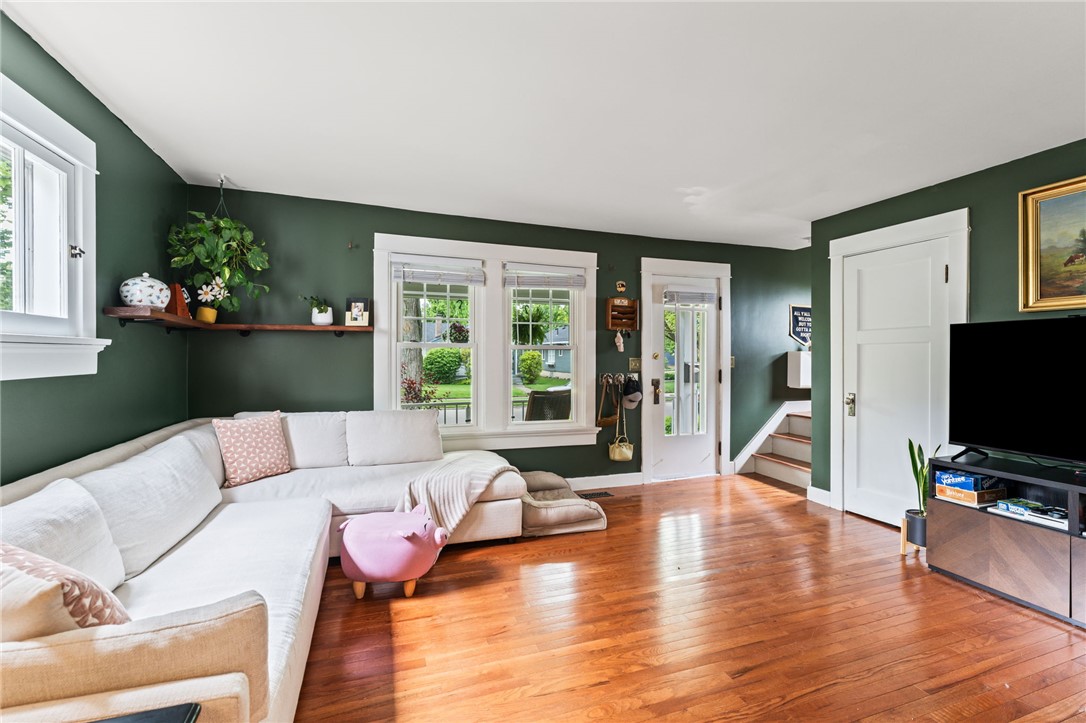 405 Hadley Avenue