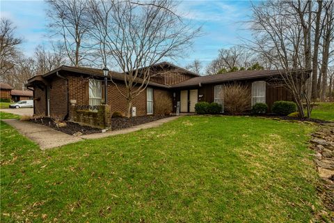 Homes For Sale - 1412 Devoe Drive<br/> Beavercreek, OH 45434