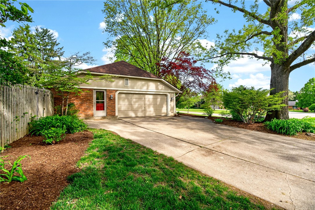 9019 Woodstream Lane