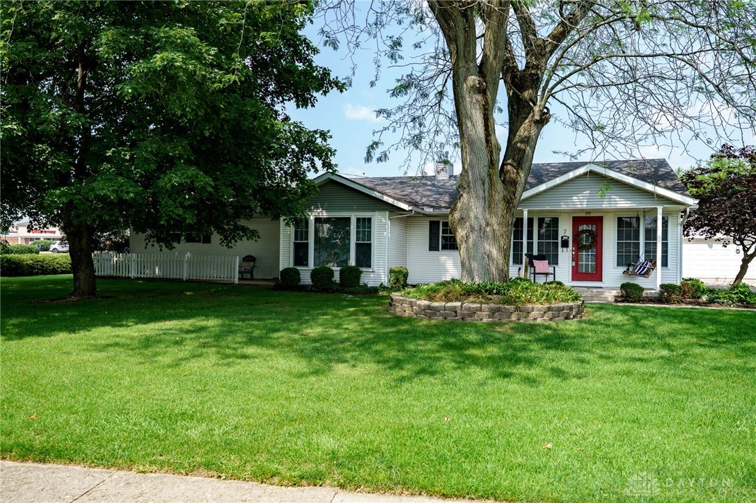 7 Kiser Drive, Tipp City, Ohio image 2