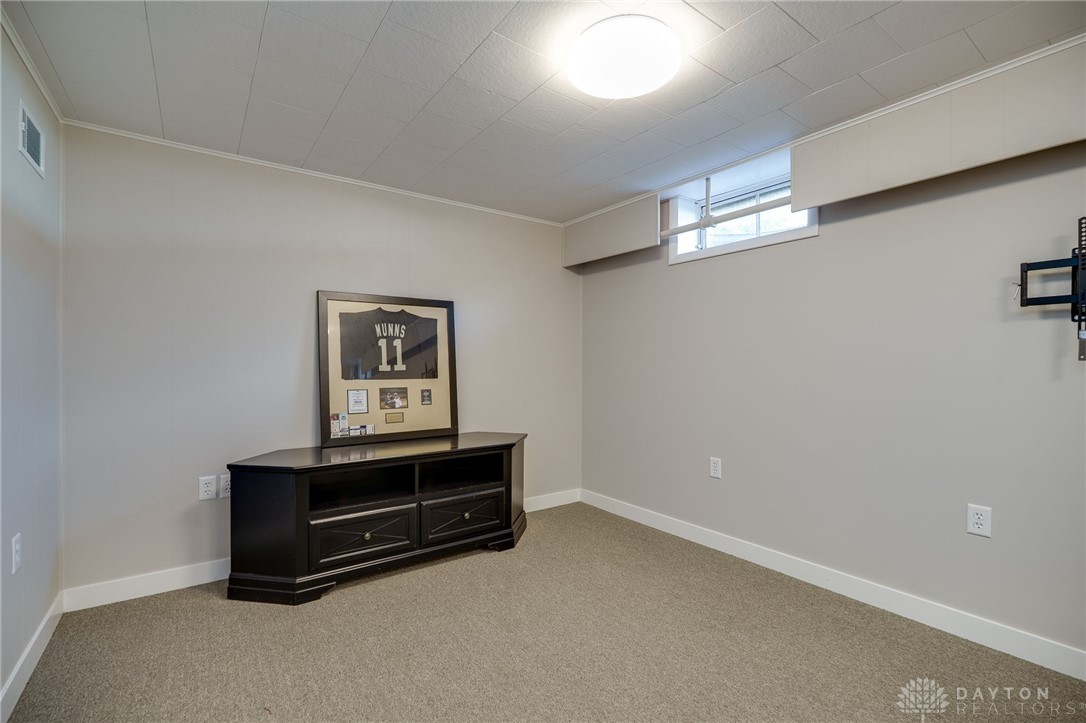 7 Kiser Drive, Tipp City, Ohio image 38