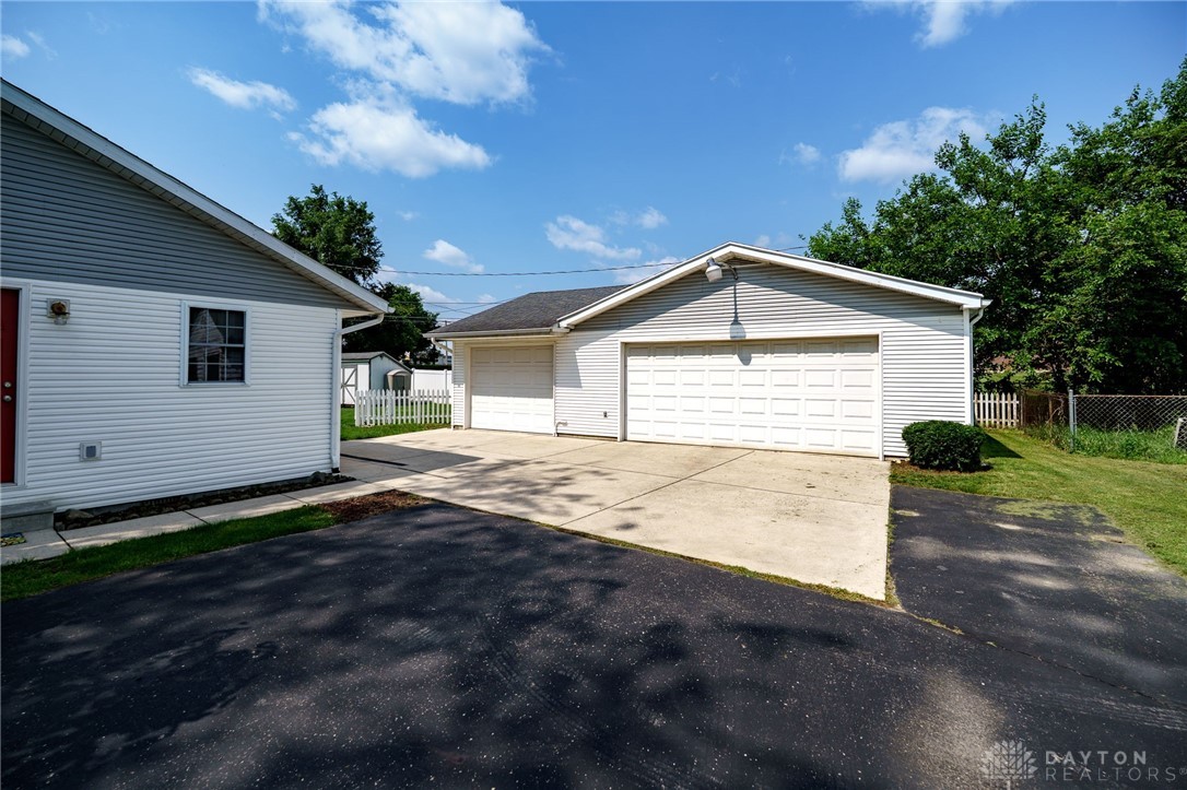 7 Kiser Drive, Tipp City, Ohio image 39