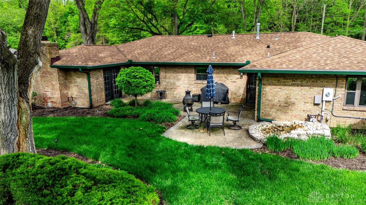 5610 Peters Road, Tipp City, Ohio image 2