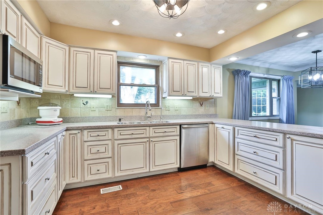 5610 Peters Road, Tipp City, Ohio image 12