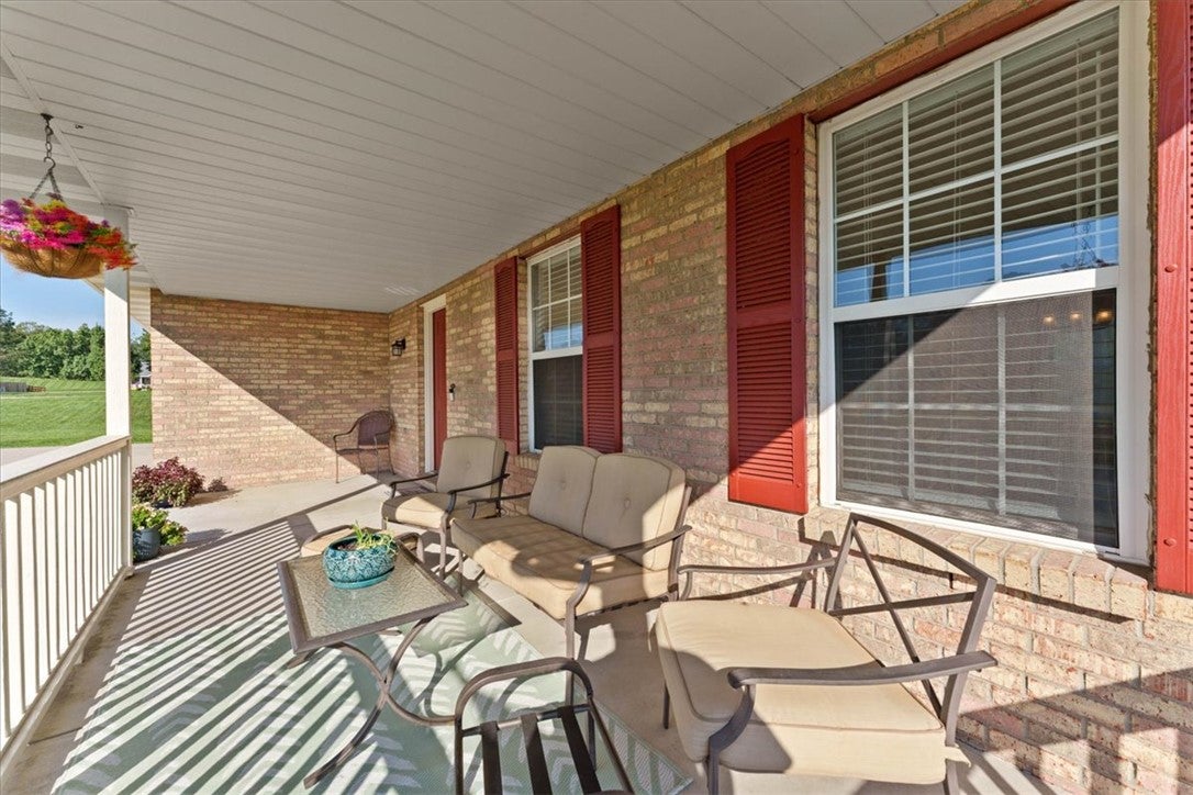 3106 Crowfoot Drive