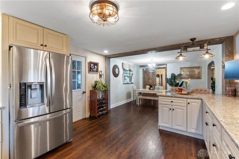 Tiny photo for 775 S Main Street, Springboro, OH 45066 (MLS # 945986)