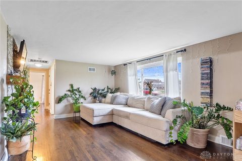 Tiny photo for 775 S Main Street, Springboro, OH 45066 (MLS # 945986)