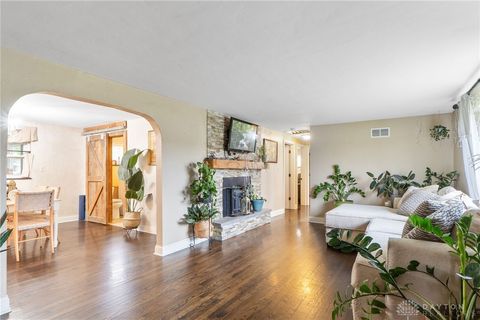 Tiny photo for 775 S Main Street, Springboro, OH 45066 (MLS # 945986)