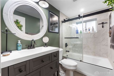Tiny photo for 775 S Main Street, Springboro, OH 45066 (MLS # 945986)