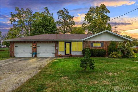 Photo of 775 S Main Street, Springboro, OH 45066 (MLS # 945986)
