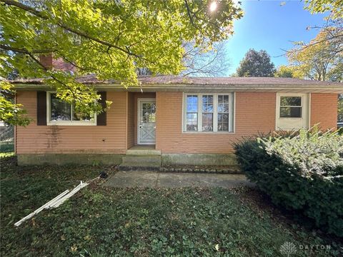 Photo of 4028 Mohegan Avenue, Dayton, OH 45424 (MLS # 945780)