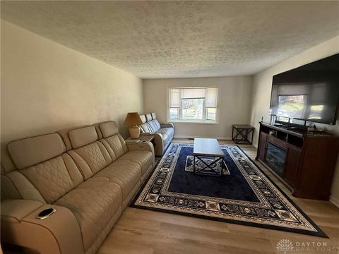 Tiny photo for 6583 Benjamin Franklin Drive, Englewood, OH 45322 (MLS # 945449)