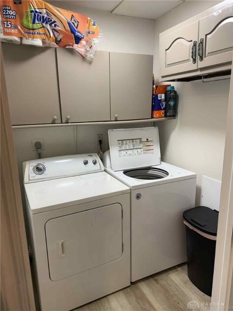 Tiny photo for 6583 Benjamin Franklin Drive, Englewood, OH 45322 (MLS # 945449)
