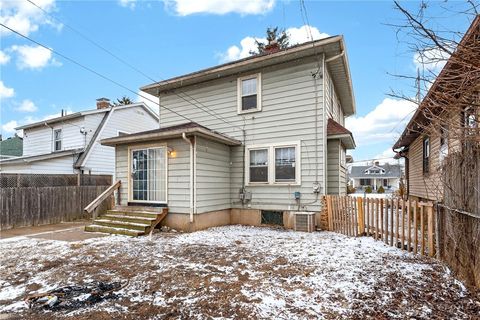 Photo of 53 E Siebenthaler Avenue, Dayton, OH 45405 (MLS # 952910)