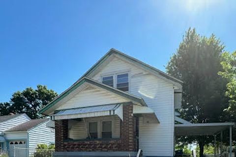 Homes For Sale - 900 Crestmore Avenue<br/> Dayton, OH 45402