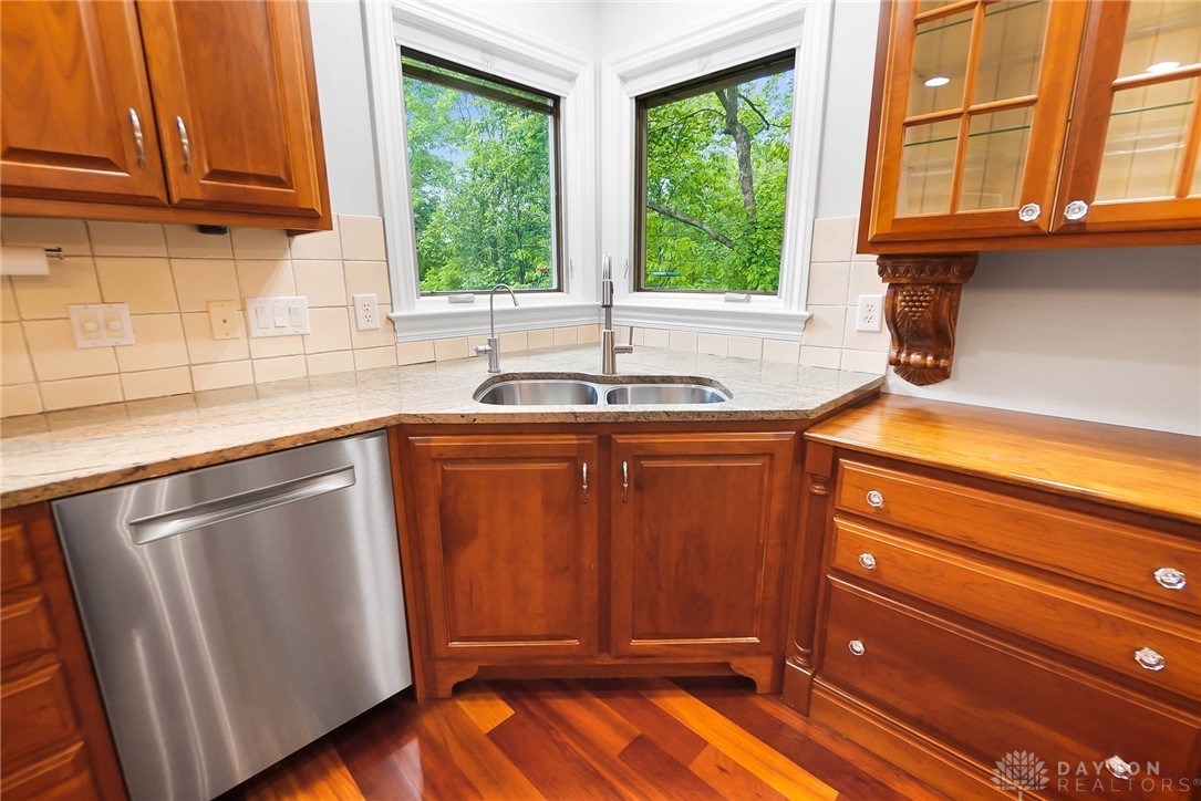 7721 Country Brook Court, Springboro, Ohio image 23