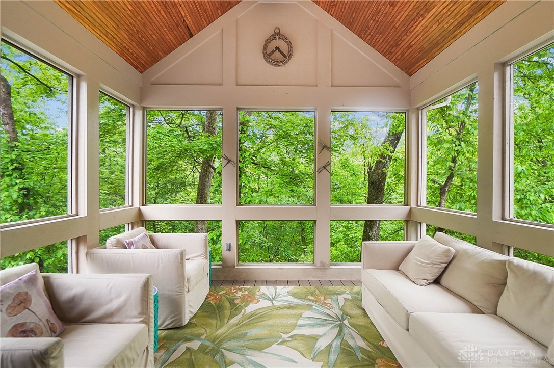 7721 Country Brook Court, Springboro, Ohio image 26