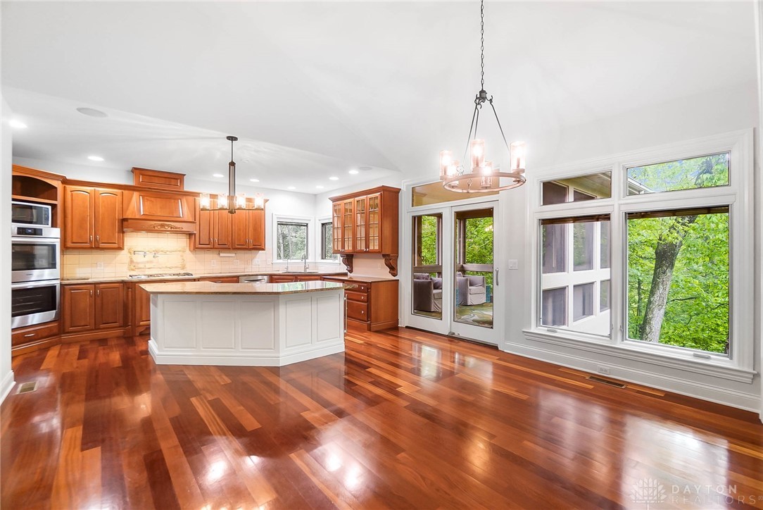 7721 Country Brook Court, Springboro, Ohio image 20